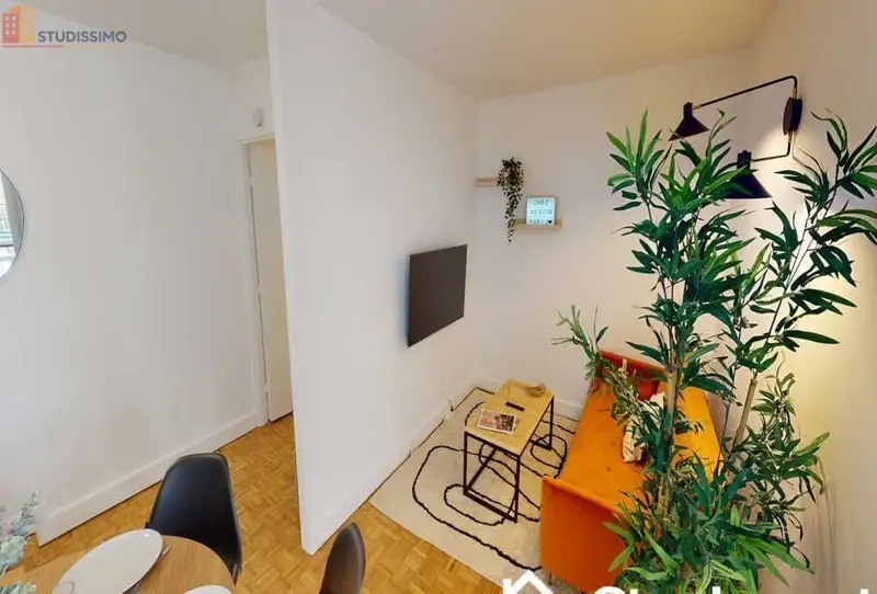 Studio meublé 11m² Paris 15e - Lumineux, au 5e étage - Photo 1