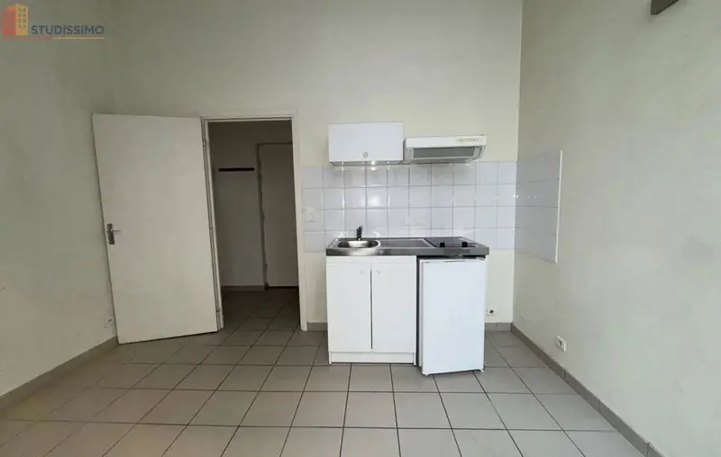 Studio 21m² Lyon 3e - Sans caractéristique mentionnée - Photo 3