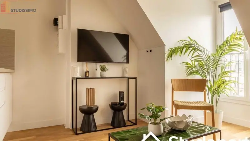 Studio meublé 15m² Paris 2e - Étage élevé, lumineux - Photo 4