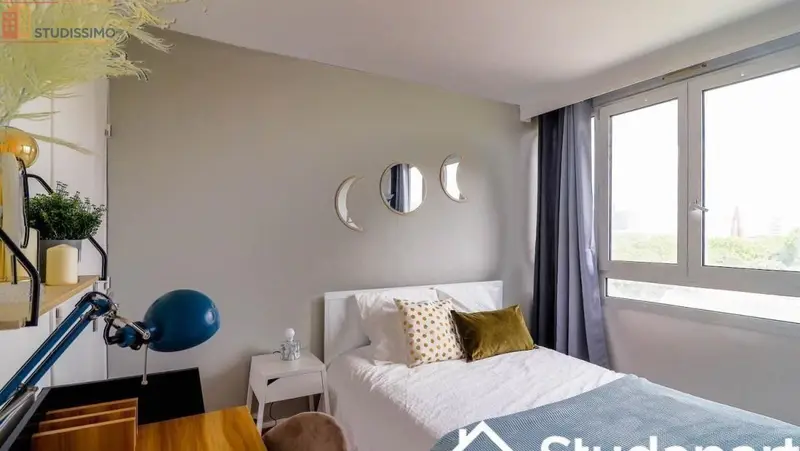 Studio meublé 16m² Paris 15e - Lumineux, étage élevé - Photo 4