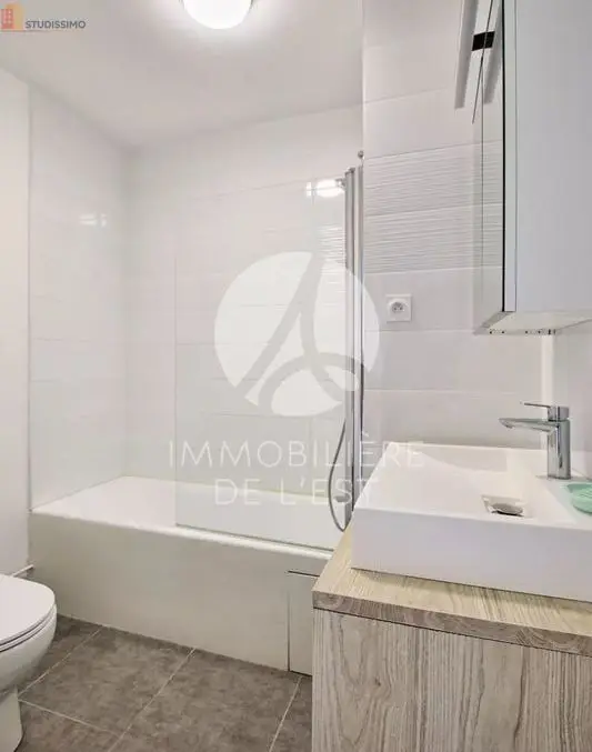 Studio meublé 26m² Lyon 8e - Étage élevé, lumineux - Photo 3