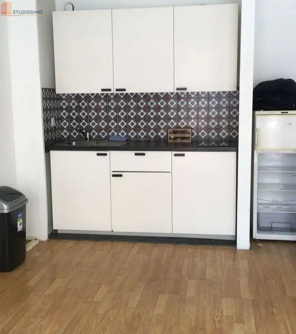 Studio meublé 29m² Paris 10e - Lumineux, 5e étage - Photo 2