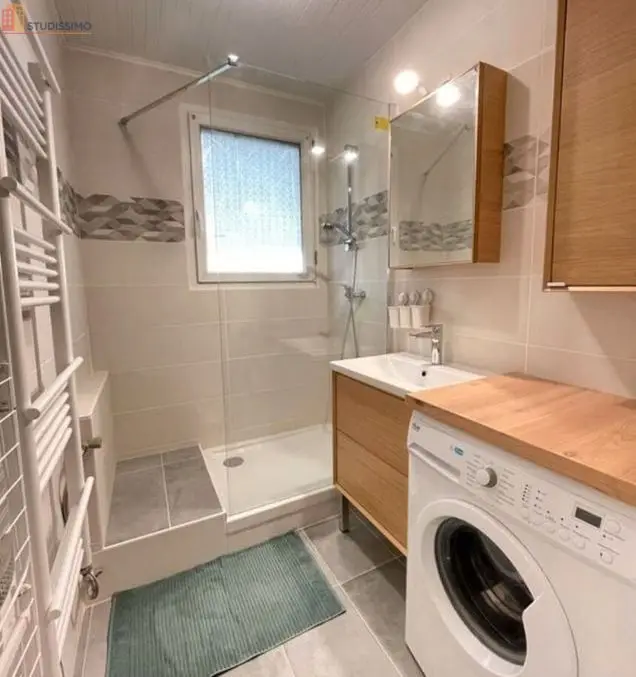 Studio 15m² Lyon 8e - Étage élevé, lumineux - Photo 4