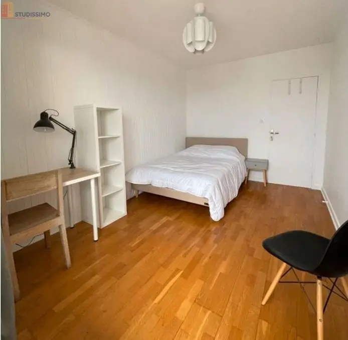 Studio 15m² Lyon 8e - Étage élevé, lumineux - Photo 2