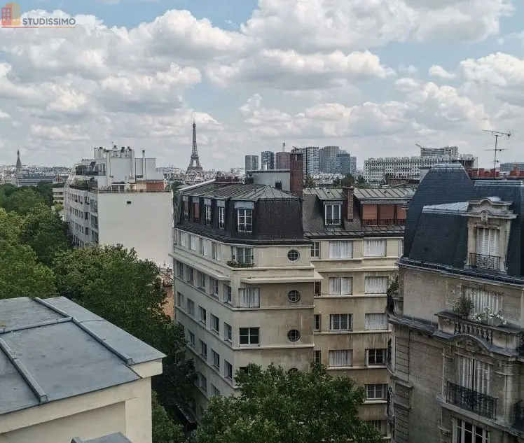 Studio meublé 9m² Paris 16e - Vue sur les toits, dernier étage - Photo 2