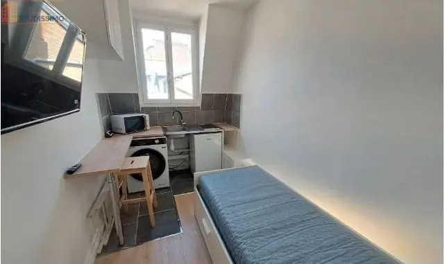 Studio 10m² Paris 17e - Étage élevé, lumineux - Photo 4