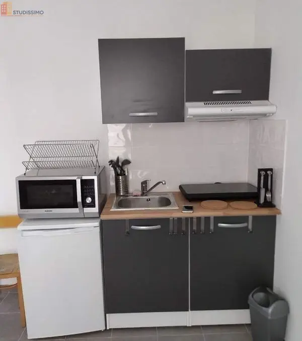 Studio 12m² Paris 18e - Étage élevé, lumineux - Photo 3