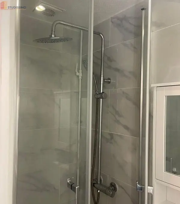 Studio meublé 14m² Paris 11e - Meublé, 1er étage - Photo 1