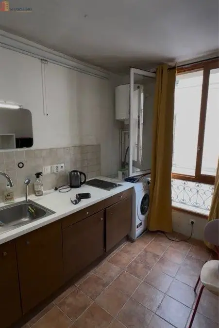 Studio meublé 13m² Paris 18e - Meublé, dernier étage - Photo 3