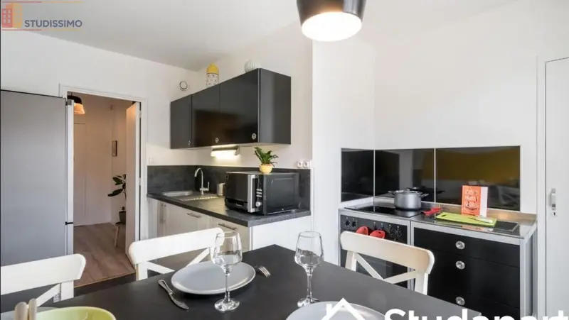 Studio meublé 11m² Lyon 7e - Calme, lumineux - Photo 4