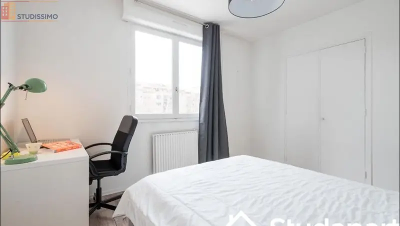 Studio meublé 11m² Lyon 7e - Calme, lumineux - Photo 1