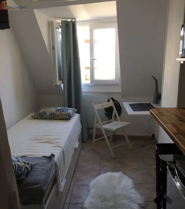 Studio meublé 10m² Paris 9e - Dernier étage, lumineux - Photo 5