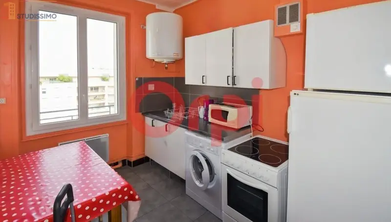 Studio meublé 32m² Lyon 3e - Lumineux, 4e étage - Photo 2
