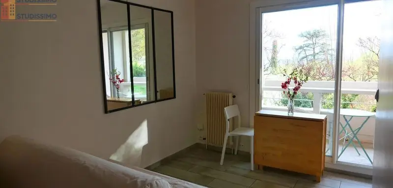 Studio meublé 15m² Caluire-et-Cuire - Meublé, 2e étage - Photo 3