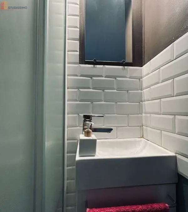 Studio meublé 10m² Paris 10e - Au cœur du village, calme - Photo 2