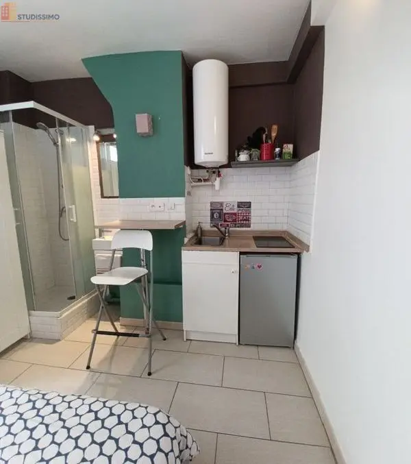 Studio meublé 10m² Paris 10e - Au cœur du village, calme - Photo 1