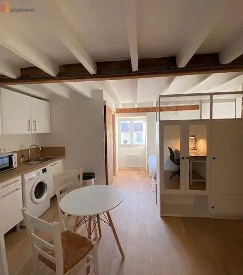 Studio 22m² Oullins-Pierre-Bénite - Meublé, 2e étage - Photo 2