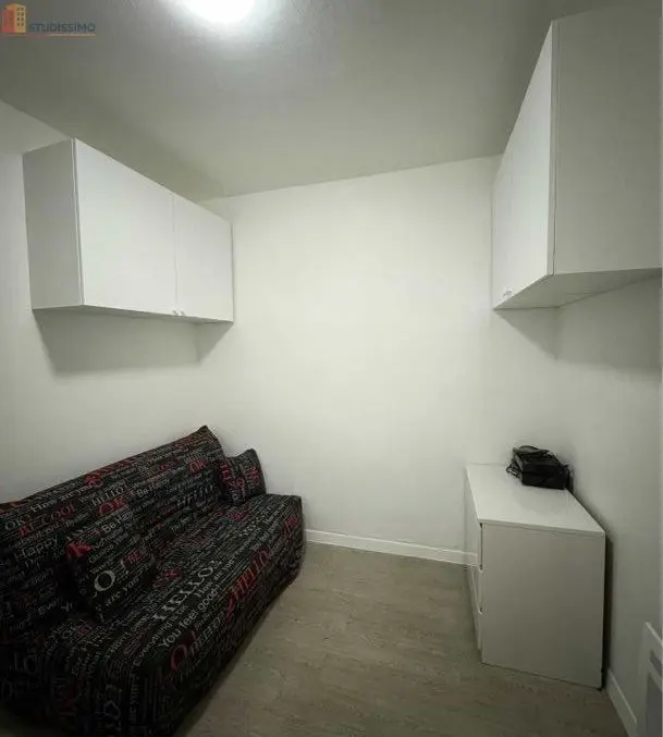 Studio meublé 14m² Paris 16e - Vue, dernier étage - Photo 1
