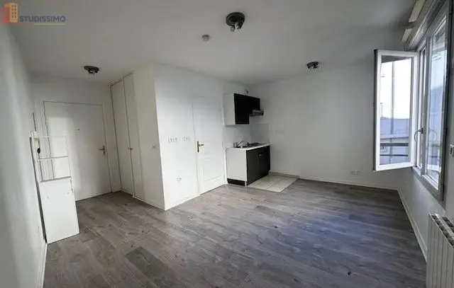 Studio 23m² Caluire-et-Cuire - Face métro Cuire - Photo 3