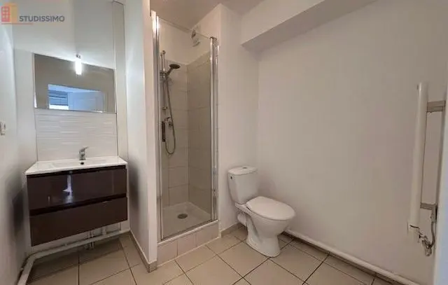 Studio 23m² Caluire-et-Cuire - Face métro Cuire - Photo 1