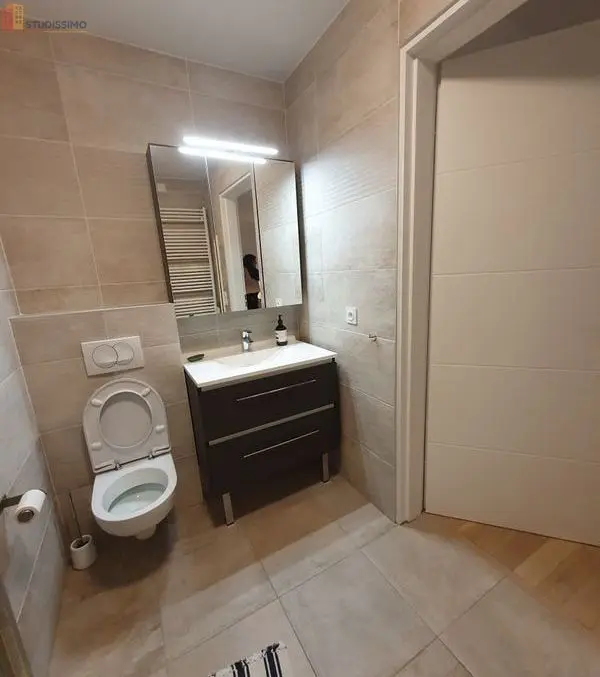 Studio meublé 39m² Paris 9e - Proche métro Liège, lumineux - Photo 2