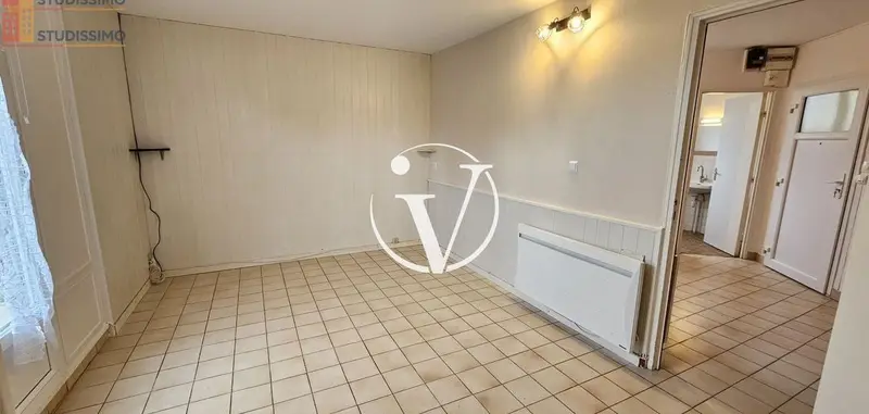 Studio 31m² Vendôme - DPE F, pièce de vie lumineuse - Photo 8