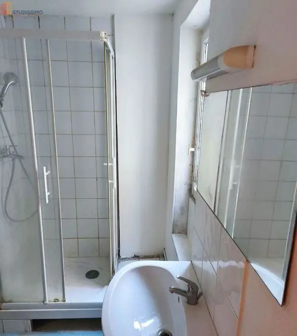 Studio meublé 16m² Paris 20e - Lumineux, bien desservi - Photo 2