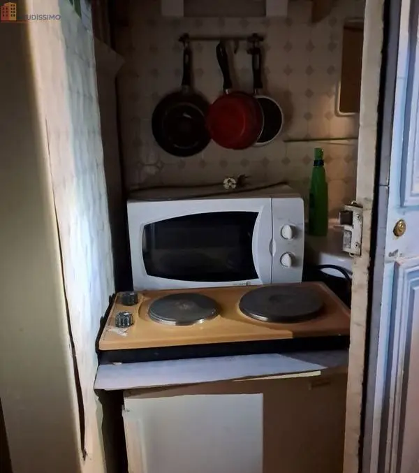Studio meublé 9m² Paris 20e - Petite pièce, proche métro Telegraphe - Photo 4