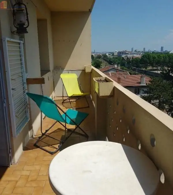 Studio meublé 9m² Oullins-Pierre-Bénite - Meublé, 4e étage - Photo 1