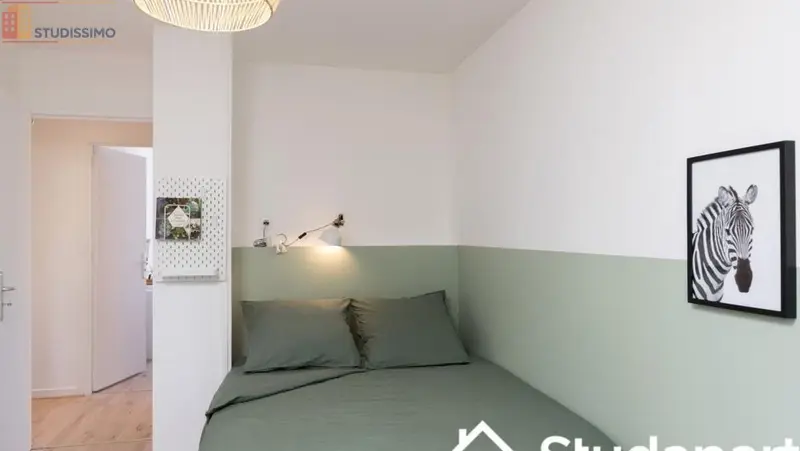Studio meublé 11m² Lyon 8e - Calme, lumineux - Photo 1