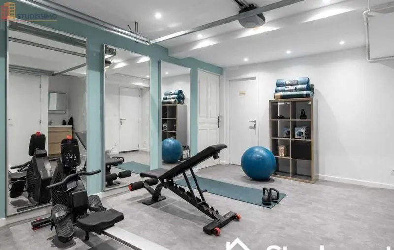 Studio 240m² Vénissieux - Meublé - Photo 1
