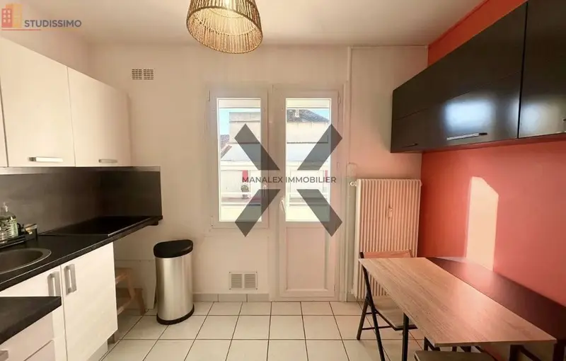 Studio 30m² Roanne - (aucune caractéristique) - Photo 3