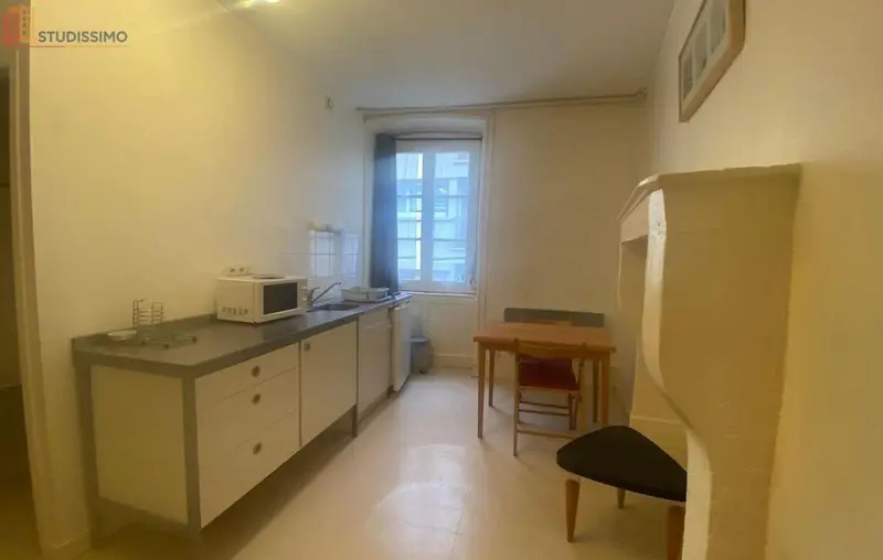 Studio 22m² Montbrison - Rue centrale, lumineux - Photo 3