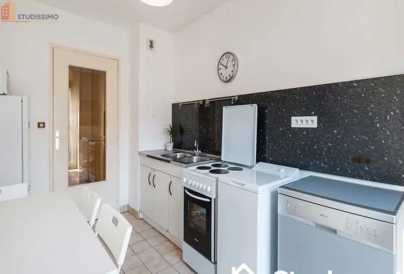 Studio meublé 11m² Lyon 3e - Calme, 4e étage - Photo 2