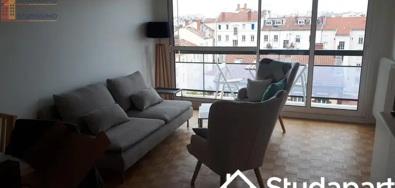 Studio meublé 10m² Lyon 3e - Côté pratique, 7e étage - Photo 2
