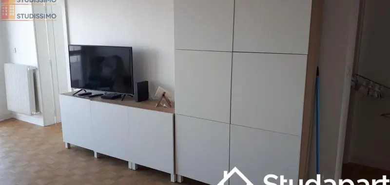 Studio meublé 10m² Lyon 3e - Côté pratique, 7e étage - Photo 1