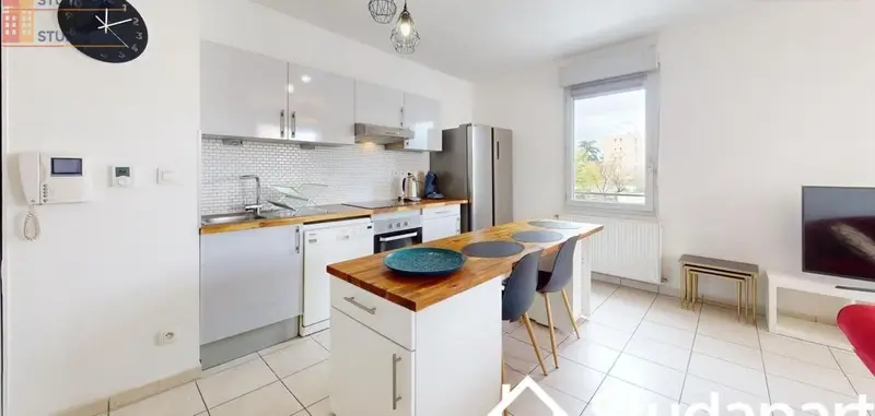 Studio meublé 9m² Vénissieux - Meublé, DPE C - Photo 2