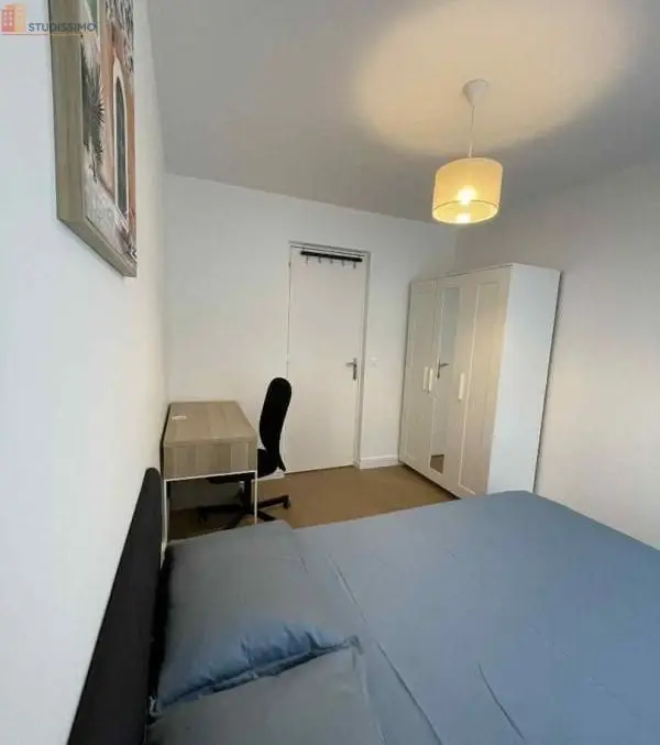 Studio meublé 10m² Bron 69500 - Meublé, étage 3 - Photo 1