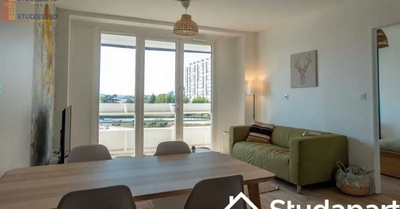 Studio 78m² Bron - Meublé, 4e étage - Photo 4