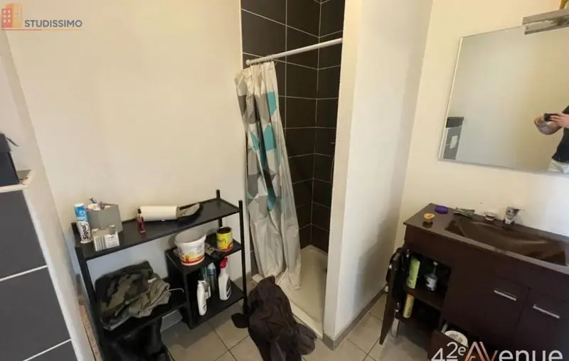 Studio 21m² Saint-Étienne 42000 - Étage élevé, DPE C - Photo 1