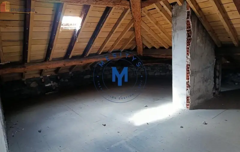 Studio 100m² Firminy - Spacieux, atypique - Photo 1
