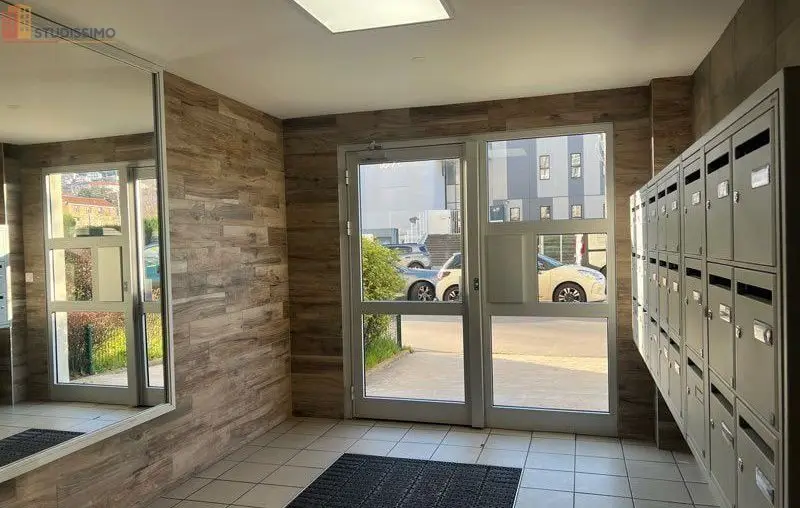 Studio 24m² Saint-Étienne centre - Rénové, meublé - Photo 1