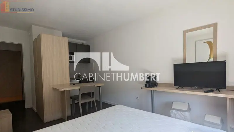 Studio 19m² Saint-Étienne - Dernier étage, lumineux - Photo 1
