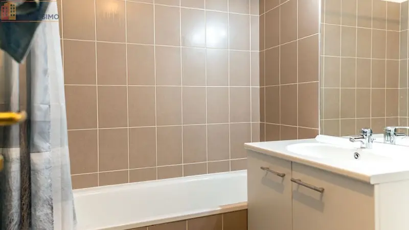 Studio 35m² Lyon 7e - Lumineux, entièrement meublé rénové - Photo 1