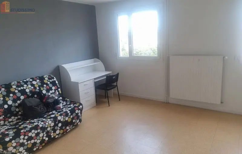 Studio 34m² Saint-Étienne 42100 - Haut Fauriel, parking privé - Photo 2