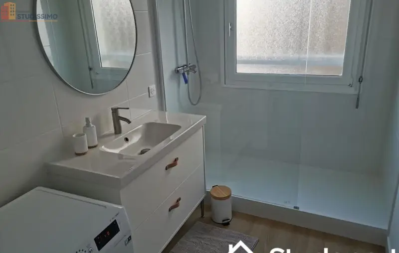 Studio meublé 25m² Lyon 8e - Meublé, 1er étage - Photo 3
