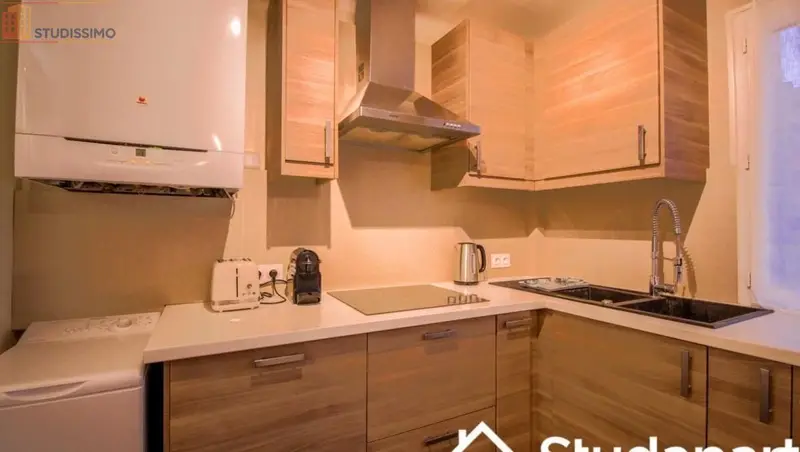 Studio meublé 10m² Oullins-Pierre-Bénite 69600 - Meublé, 1er étage - Photo 1