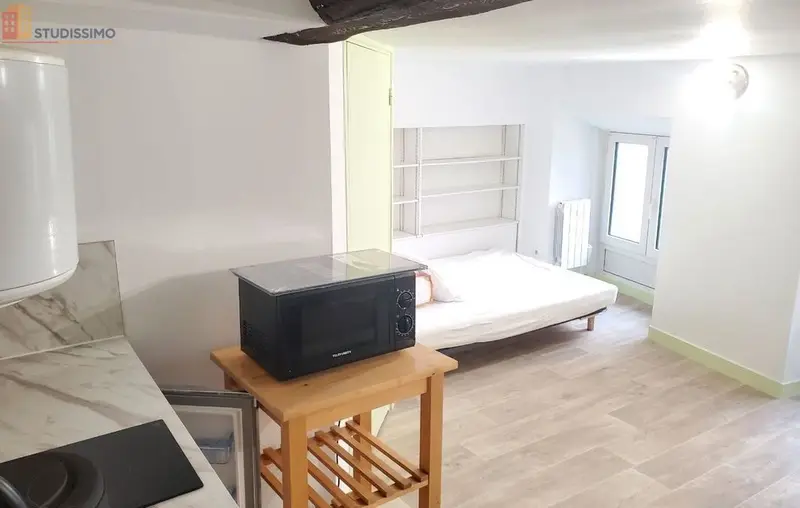 Studio meublé 18m² Saint-Étienne 42000 - Meublé, étage 1/4 - Photo 1