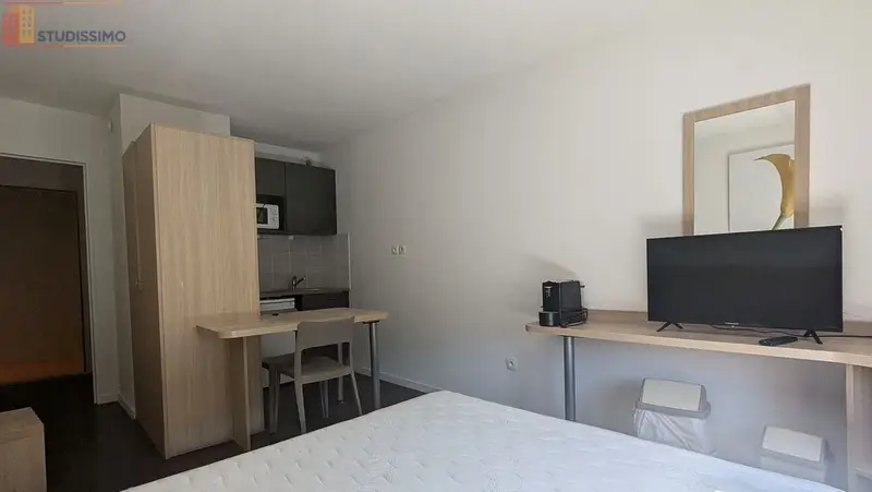 Studio 20m² Saint-Étienne 42000 - Étage élevé, DPE D - Photo 2