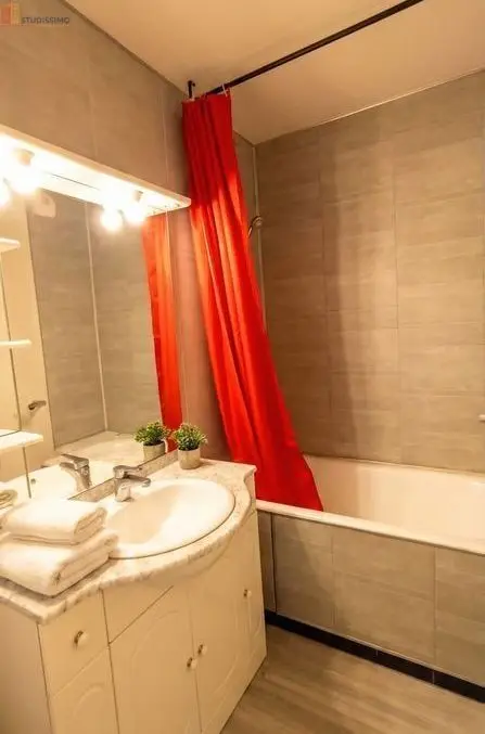 Studio 27m² Saint-Étienne centre - 2e étage, ascenseur - Photo 1